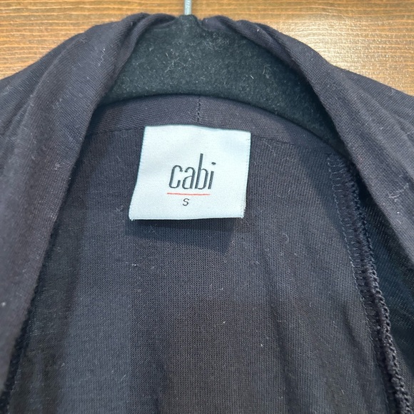 CAbi Style 3325 Fickle Cross Faux Wrap Top Black Blouse Woman Size Small - Picture 3 of 8